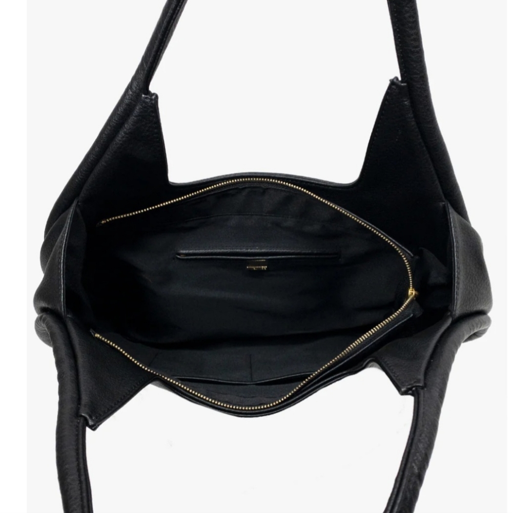 SOLD OUT! CIRCLE TOTE BAG IN BLACK or CREAM - Picture 4 of 6